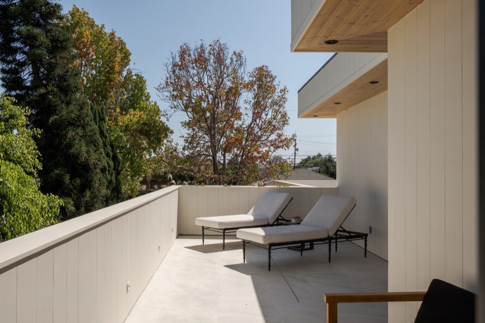 The Berryman Residence — deck lounge