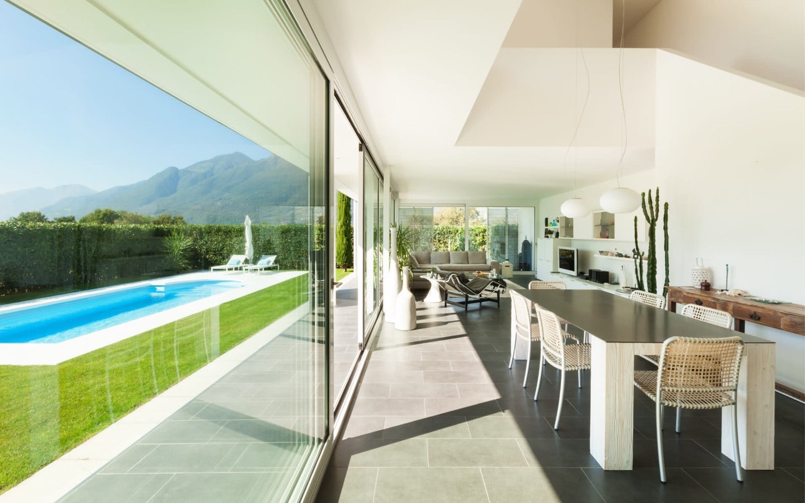Smart Luxury: The Financially Savvy Homeowner’s Guide to Building with Thornton Development Group
