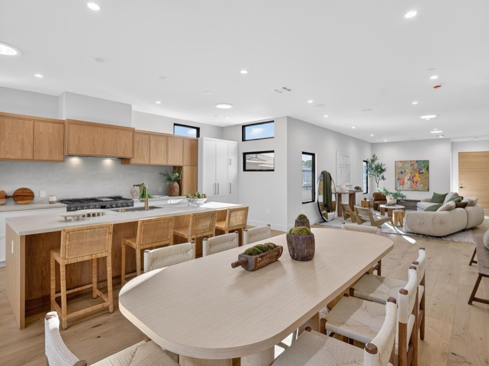 The Gonzaga Residence — dining area