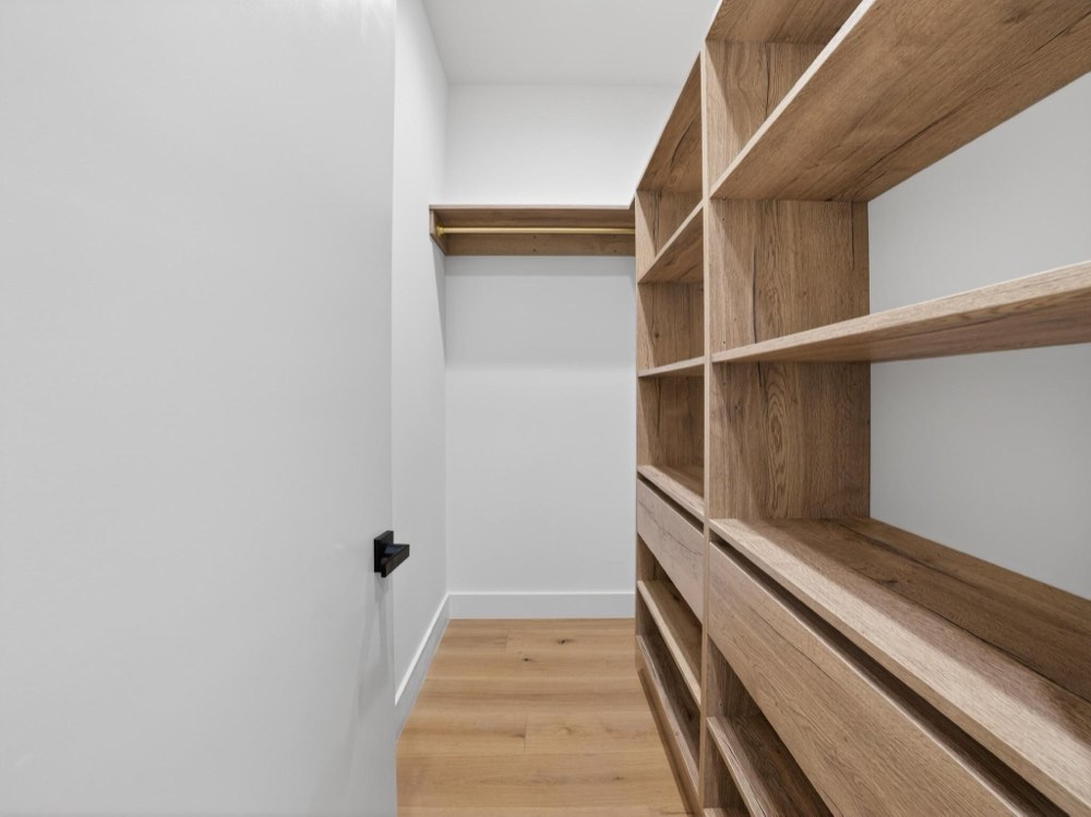 The Gonzaga Residence — walk-in closet